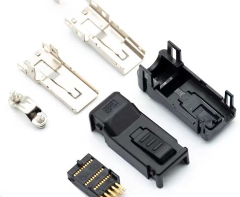 Servo Motor Connector with 1000V Voltage Rating for Industrial Automation and Crimp/Solder Termination