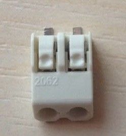 2062 2P Led Ribbon Light Konektor Tembaga TIN Coating Warna Putih